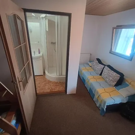Hétvégi ház Apartman Chlumetin